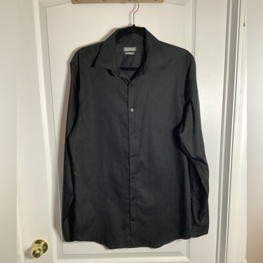 Kenneth Cole Reaction Black Button-Up Dress Shirt